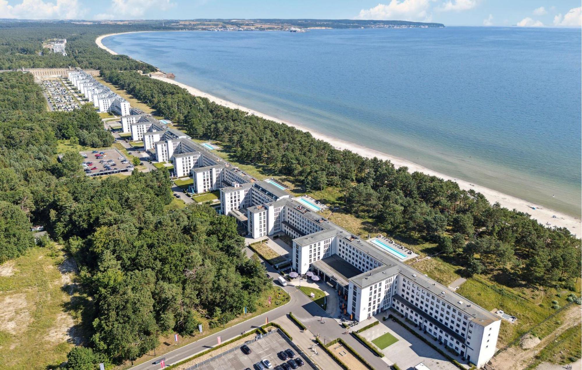 Pearl Apartment